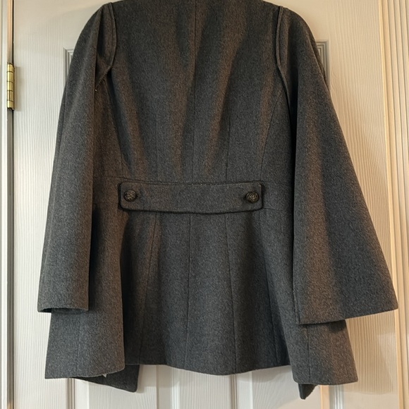WHBM. Jacket with open cape sleeve. Large - Picture 5 of 14